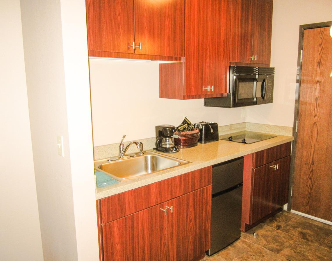 Bell'S Extended Stay And Suites Saint Robert Exterior foto