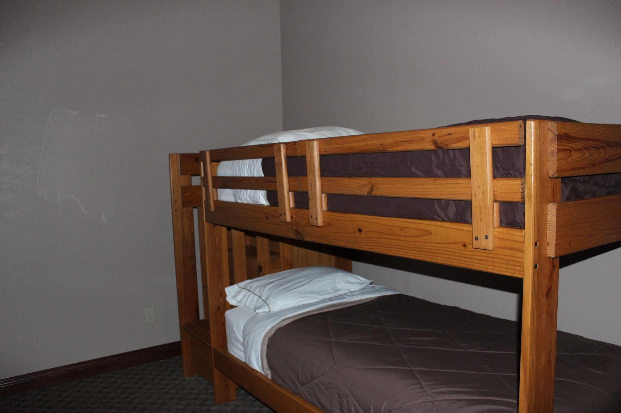 Bell'S Extended Stay And Suites Saint Robert Exterior foto