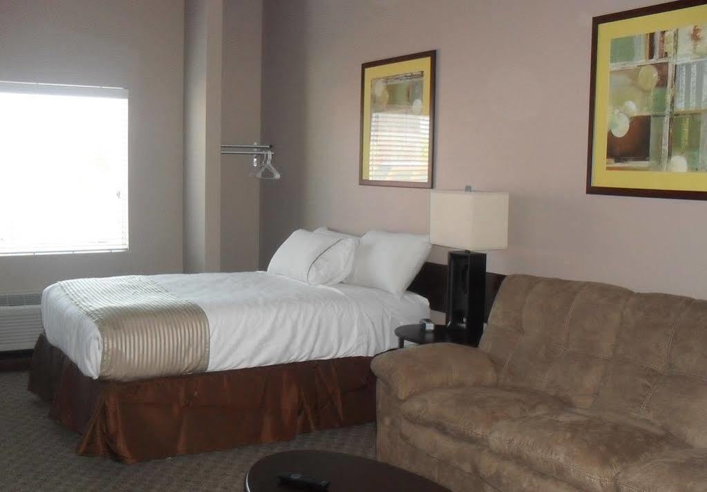 Bell'S Extended Stay And Suites Saint Robert Exterior foto