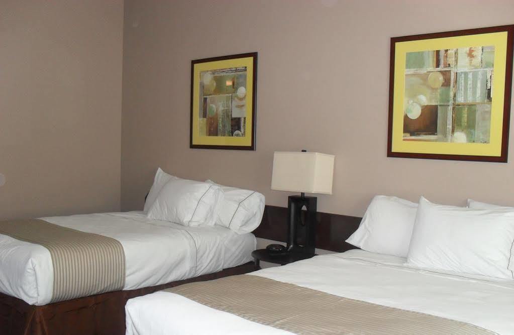 Bell'S Extended Stay And Suites Saint Robert Exterior foto